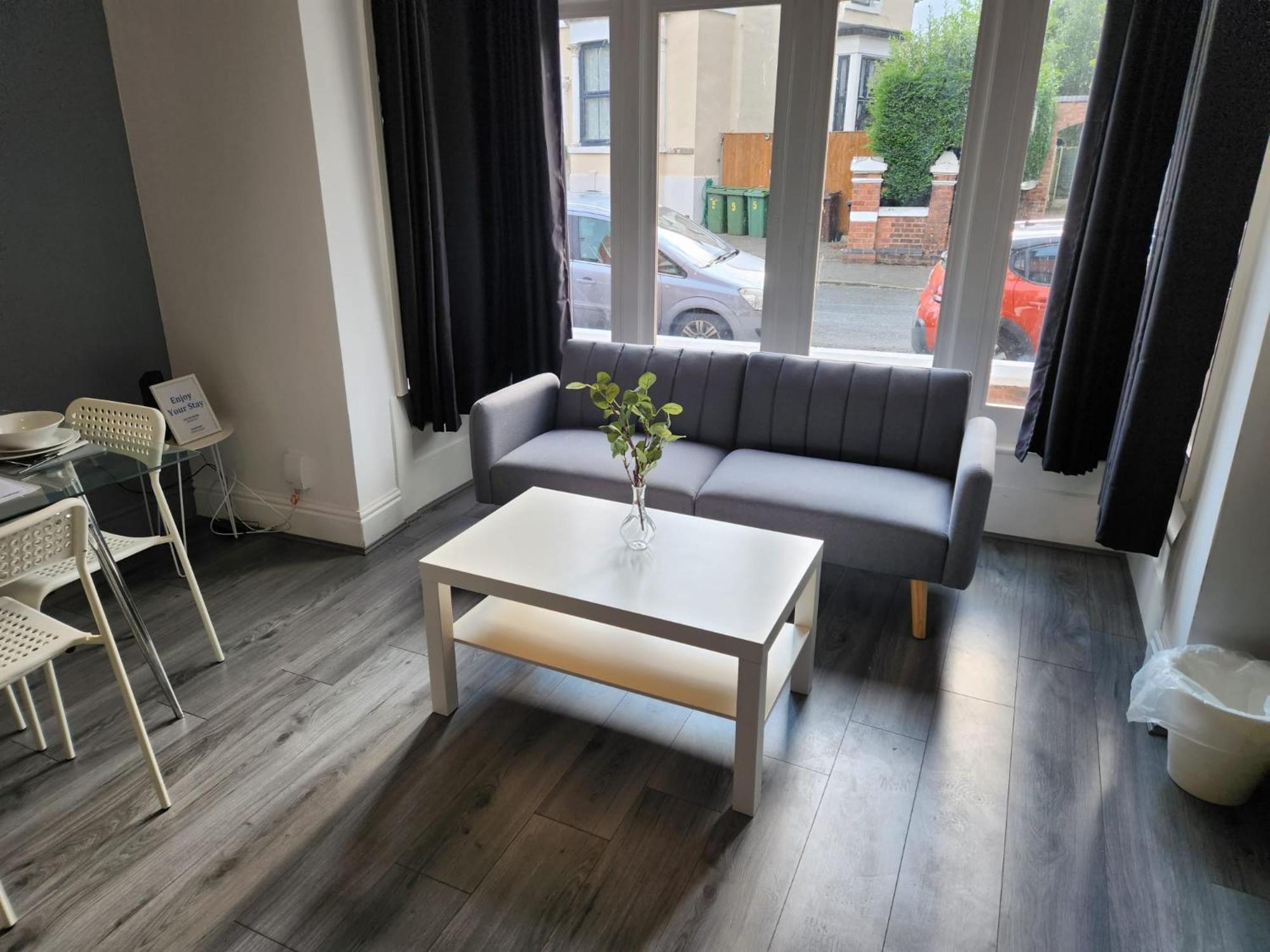 Appartement Amazing - 1Bdr - Free Street Parking à Wolverhampton Extérieur photo